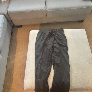 Lululemon dance studio jogger 28’